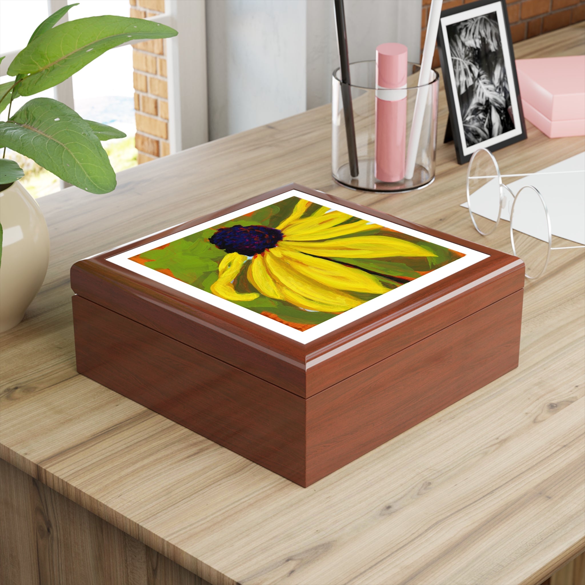 Oak Keepsake Jewelry Box "Daisy"